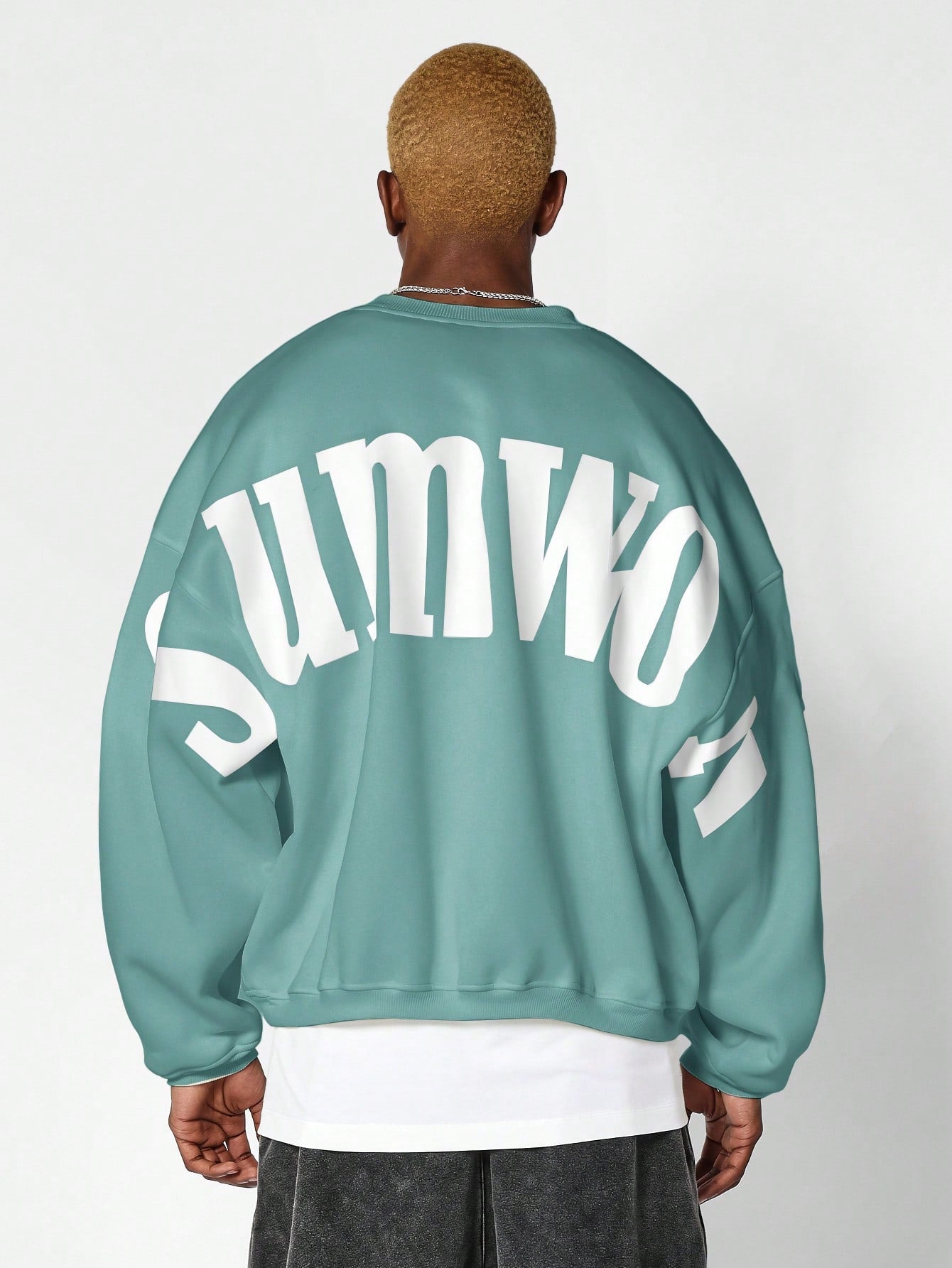 SUMWON Oversized Crew Neck Sweatshirt with Graphic Print