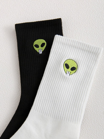 2Pairs Men Alien Embroidered Crew Socks