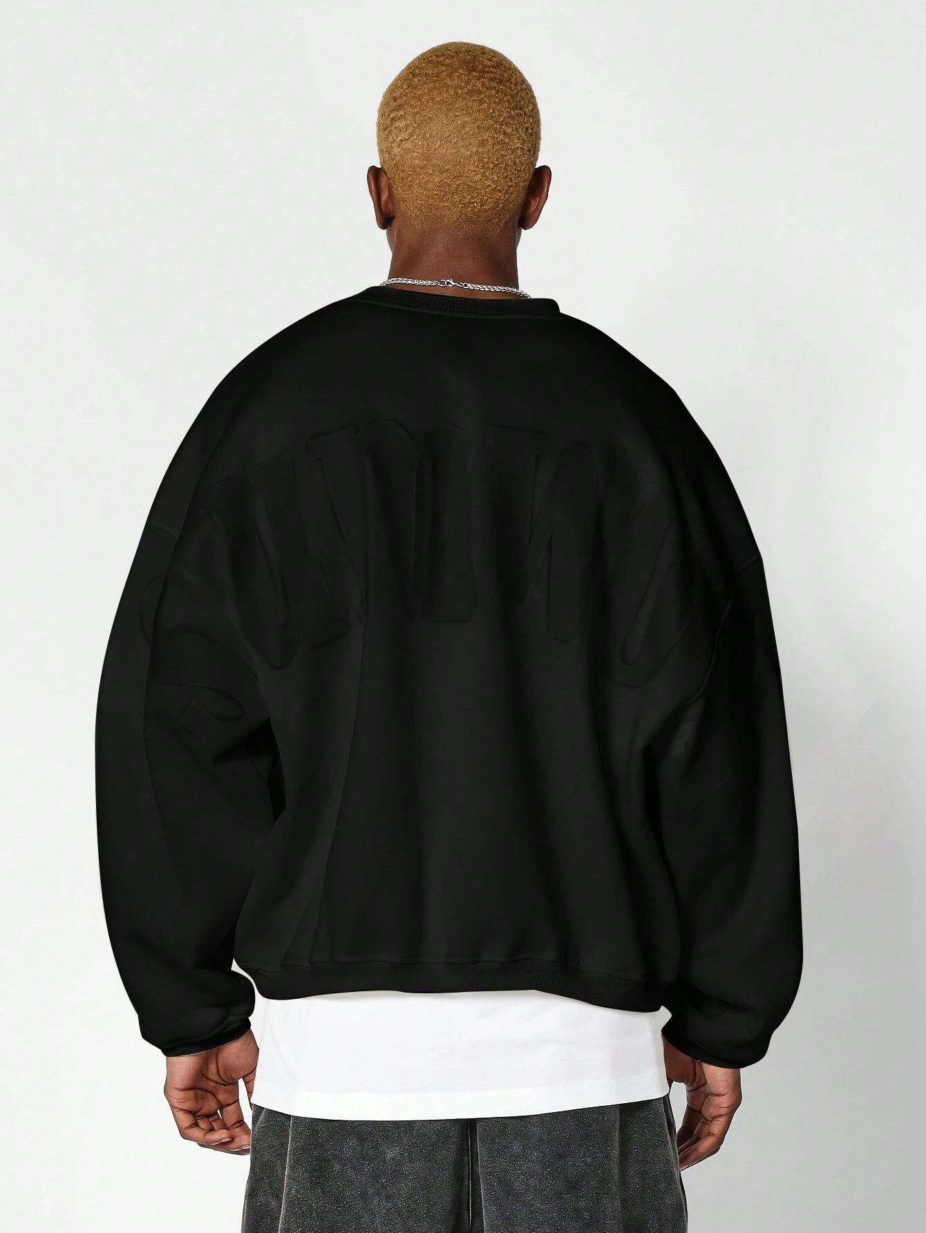 SUMWON Oversized Crew Neck Sweatshirt with Graphic Print