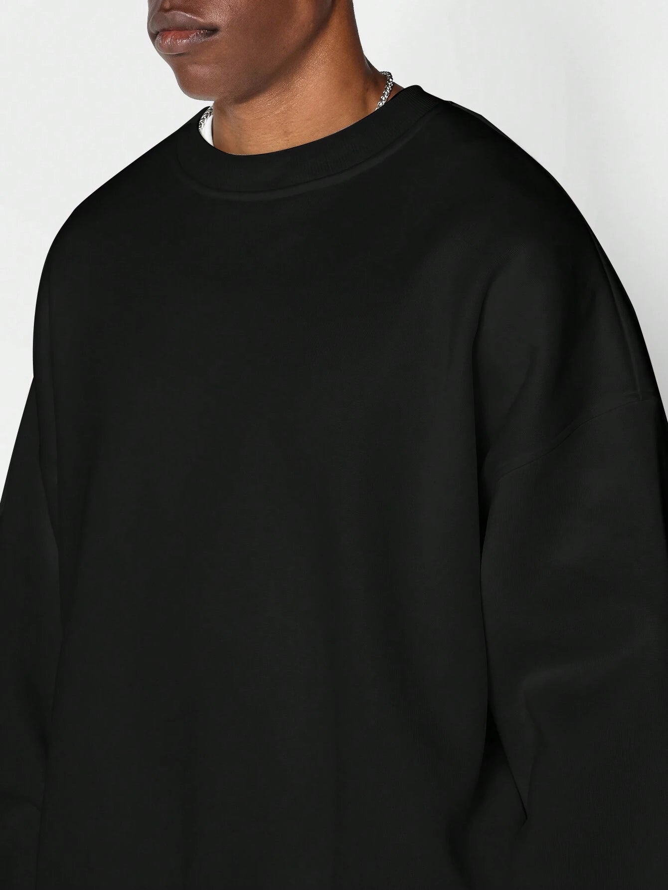 SUMWON Oversized Crew Neck Sweatshirt with Graphic Print