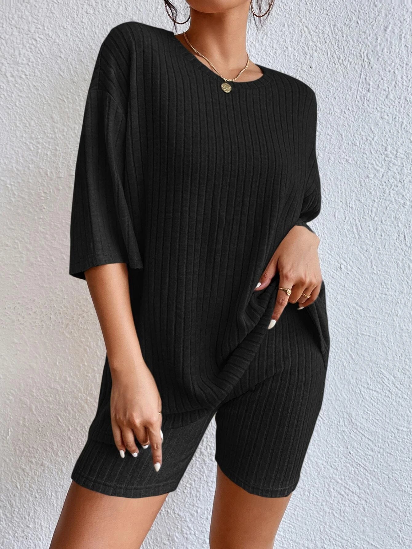 Essnce Drop Shoulder Ribbed Knit Tee & Biker Shorts