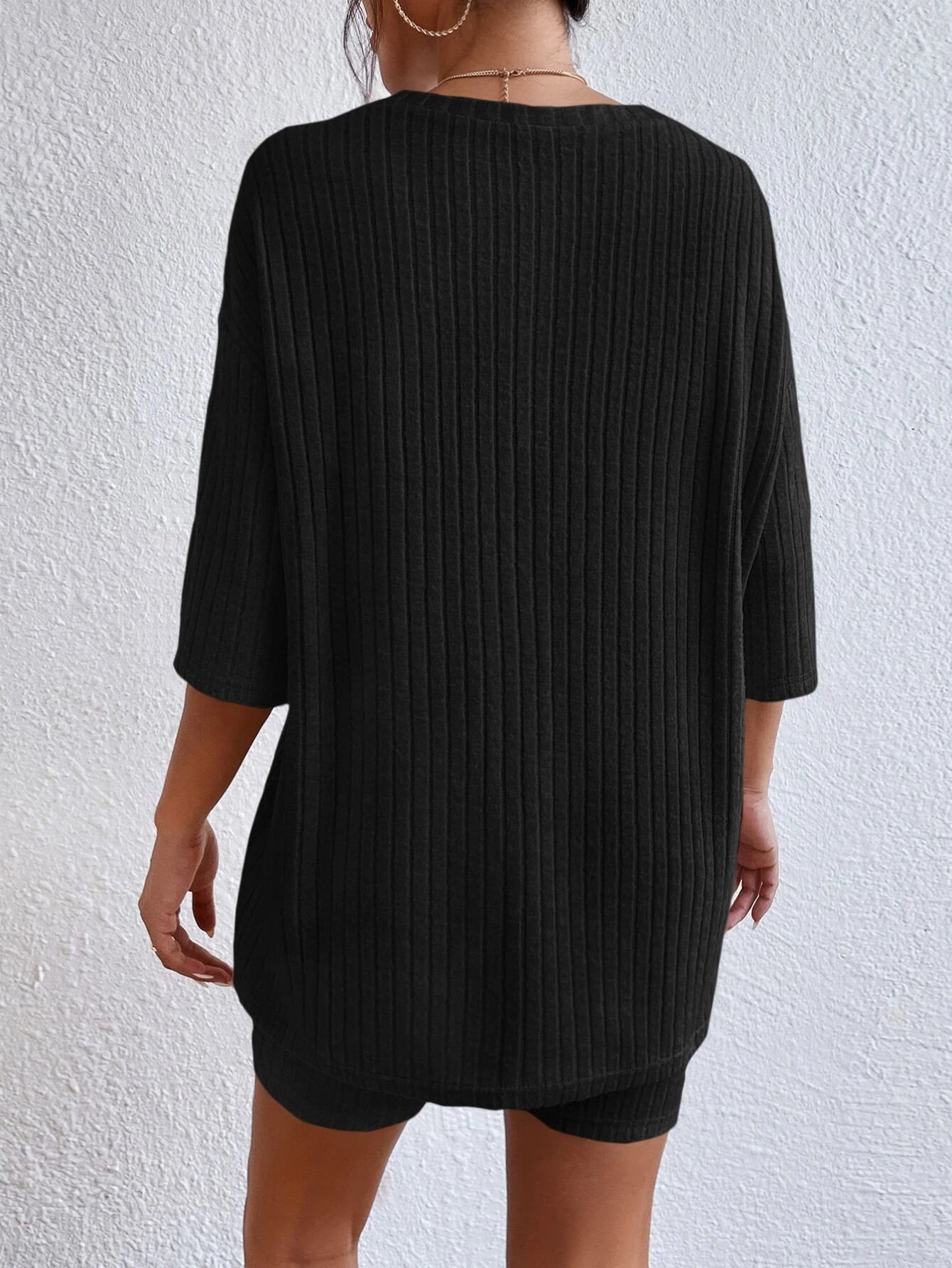Essnce Drop Shoulder Ribbed Knit Tee & Biker Shorts